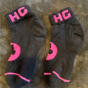 Hookgrip Black and Pink Ankle Socks